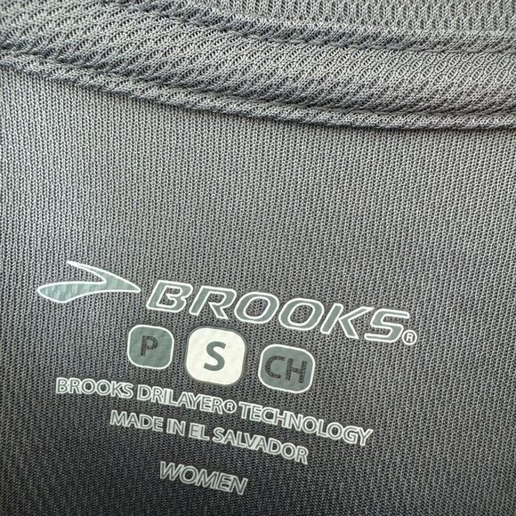 New without tag Brooks Drilayer technology Runners T-Shirt Women’s S - Picture 2 of 7